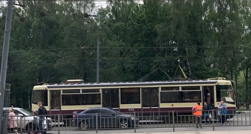 Фото к статье: В Нижнем Новгороде заработали два трамвая, которым мешала непогода