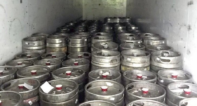 Фуру с нелегальным пивом задержали в Володарском районе