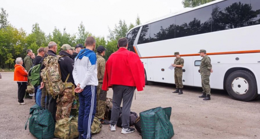 Добровольцы Нижегородской области отправились на подготовку к СВО: "Иду побеждать!"