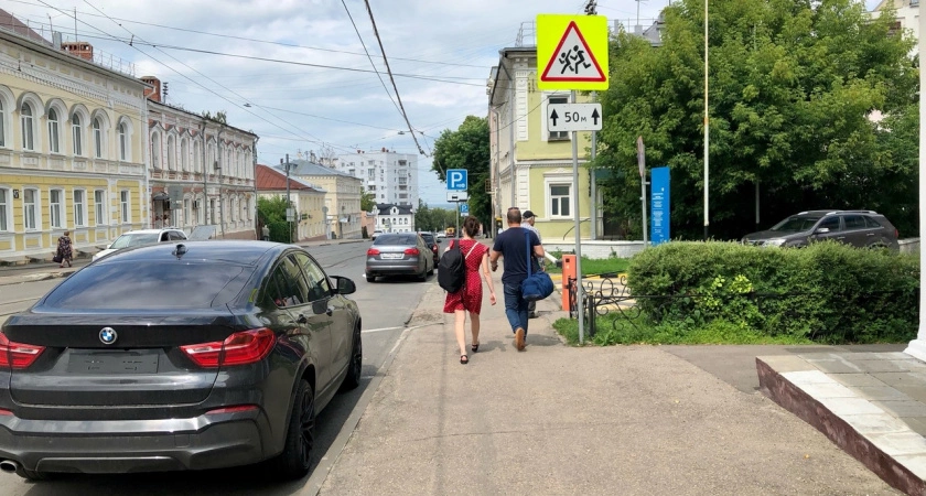 Фото к статье: Лишь 8 % нижегородских семей могут позволить себе квартиру, машину и ежегодный отпуск