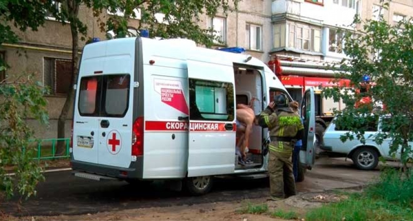 Пожарные в Дзержинске спасли из огня уснувшего парня