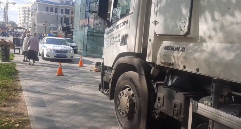 Мусоровоз насмерть задавил человека в Нижнем Новгороде