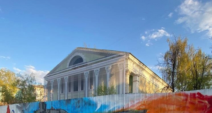 Фото к статье: В бывшем кинотеатре "Родина" в Дзержинске будут соединять любящие сердца