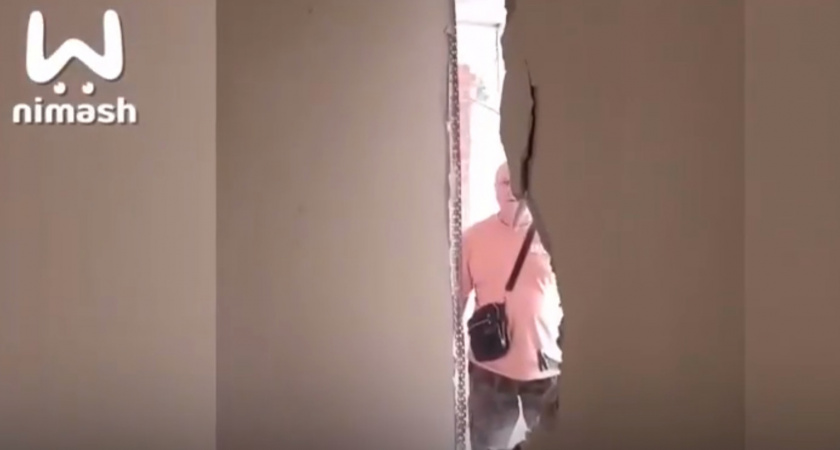 "Кружок очумелые ручки": нижегородке вернули снесенную стену в плачевном состоянии