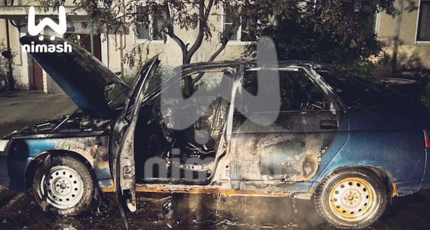 Неизвестный устроил массовый костер из автомобилей в Арзамасе