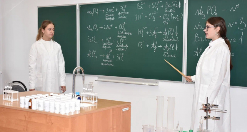 Из школьников Кулебак сделают химиков и биологов: они будут ставить опыты и собирать роботов