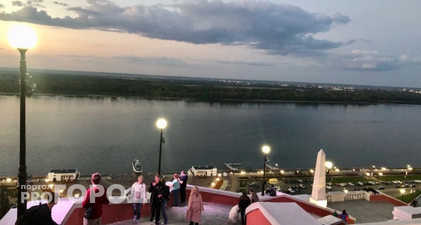 На осеннее солнце в Нижнем Новгороде найдет тень облаков