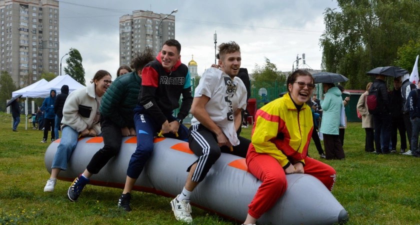 Фото к статье: Бесплатные катания на катамаранах, аквагрим и квест ждут нижегородцев в Автозаводском районе