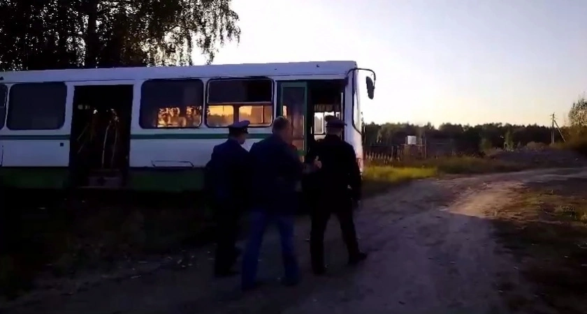 Фото к статье: Новые подробности: автобус попал в ДТП в Выксе из-за обморока водителя