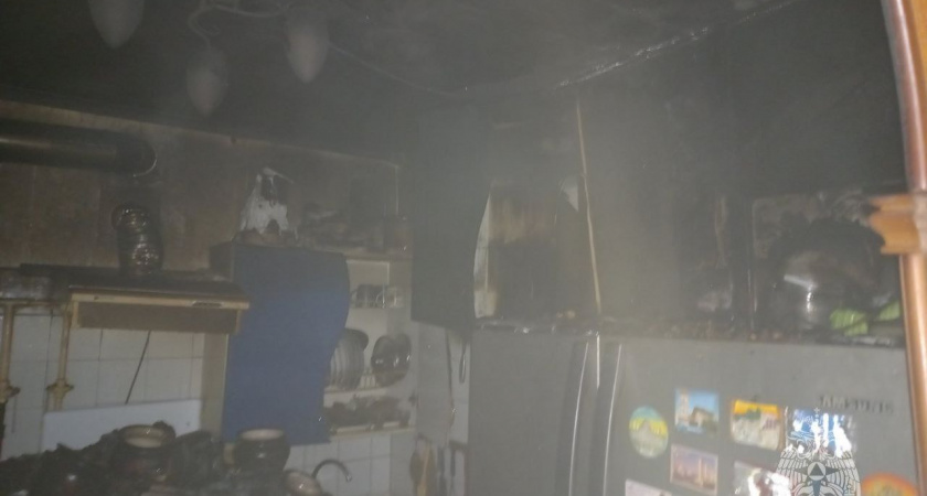 В Советском районе ночью загорелась квартира: эвакуировали 12 человек