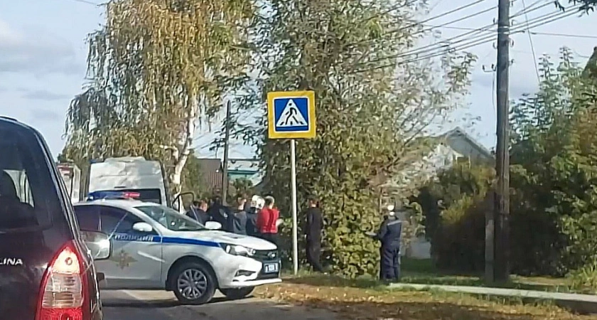 Фото к статье: В городе Бор на пешеходном переходе сбили школьника