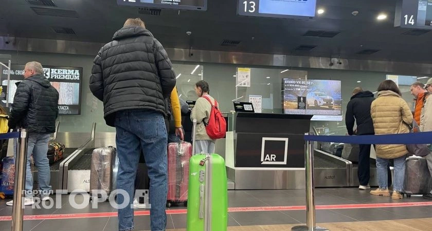 Фото к статье: 200 пассажиров 8 часов не могли вылететь из Нижнего Новгорода в Шарм-Эль-Шейх