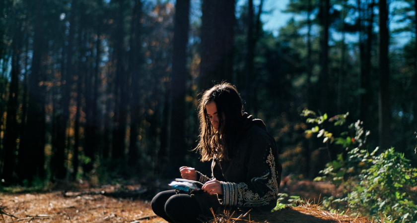 Этим 5 знакам октябрь принесет изменения в карьере