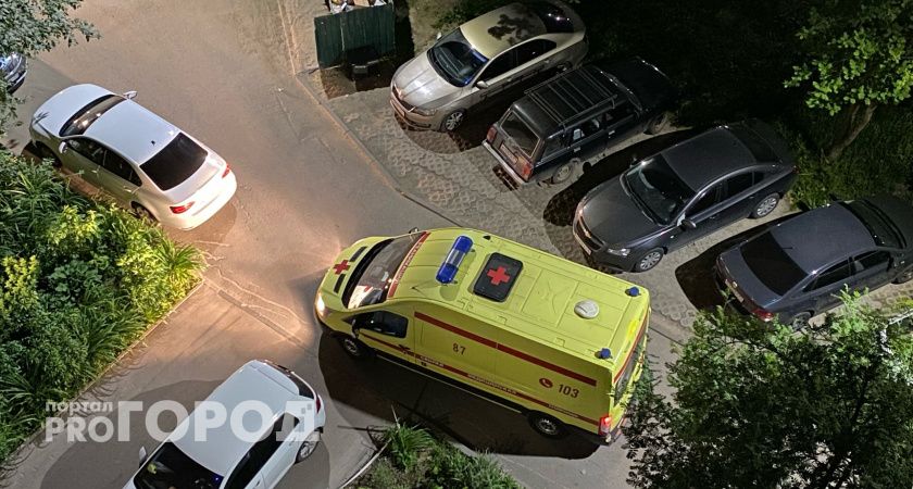 Нижегородка упала с четвертого этажа, пытаясь выйти из квартиры с помощью бинта
