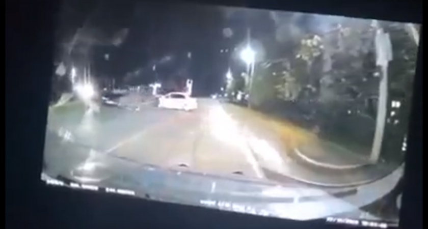 На борской дороге столкнулись две легковушки: есть пострадавшие