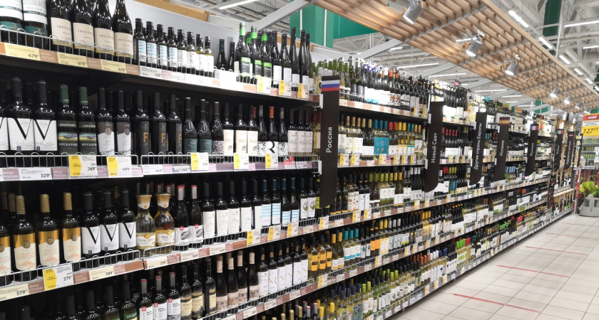 Полицейские задержали молодого арзамасца, который "обнес" магазин на 14 тысяч рублей