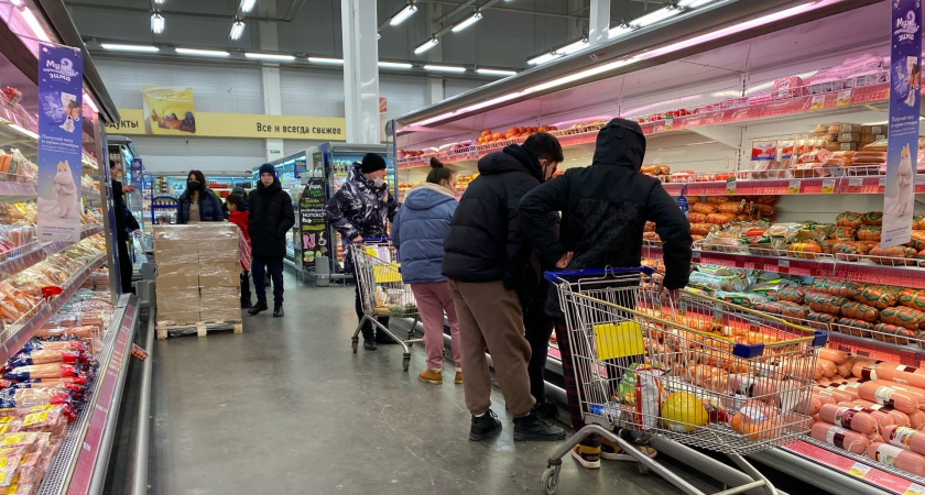 Нижегородцев предупредили: в магазины попала опасная колбаса с антибиотиками