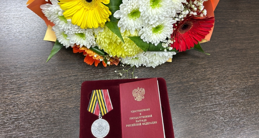 "Мой муж – настоящий патриот": супруге нижегородского военного вручили медаль "За храбрость" 