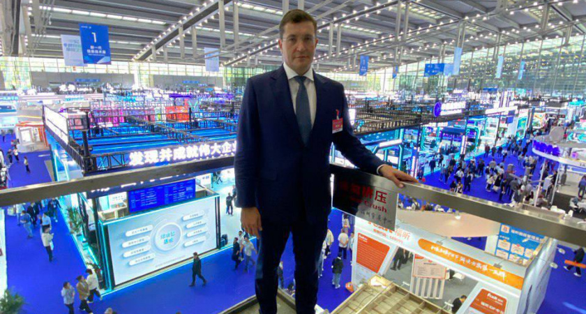 Никитин привез нижегородскую технику на выставку к китайцам