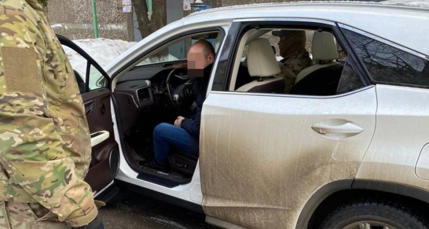 Фото к статье: Бывших нижегородских полицейских обвиняют в преступлениях в сфере страхования