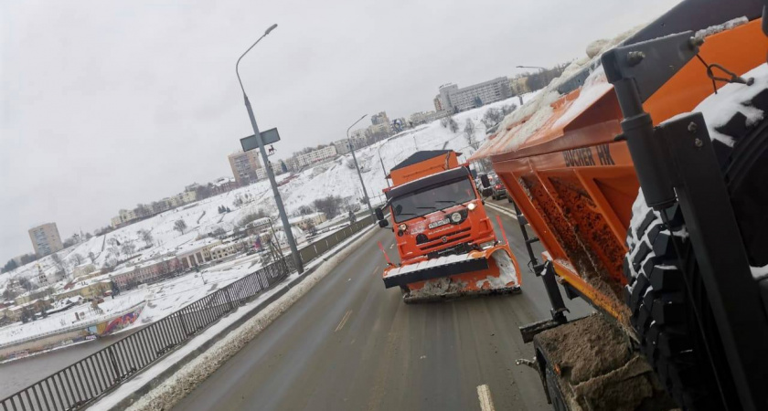 Нижний Новгород завалило снегом за ночь: понадобилось более 3000 дворников