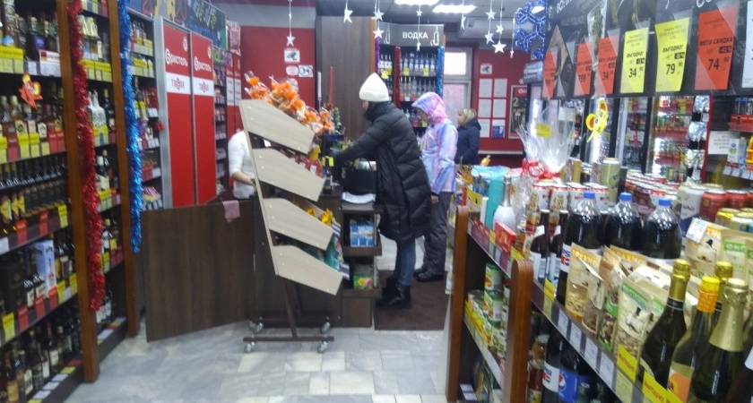 Фото к статье: Будничный день работника магазина закончился ушибом головного мозга