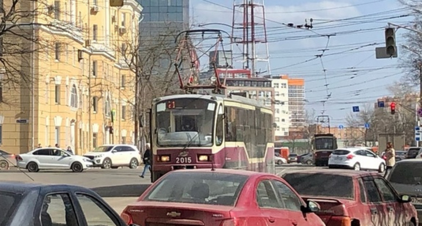 Трамвай, ездивший от Черного пруда до площади Благовещенской, впал в зимнюю "спячку"