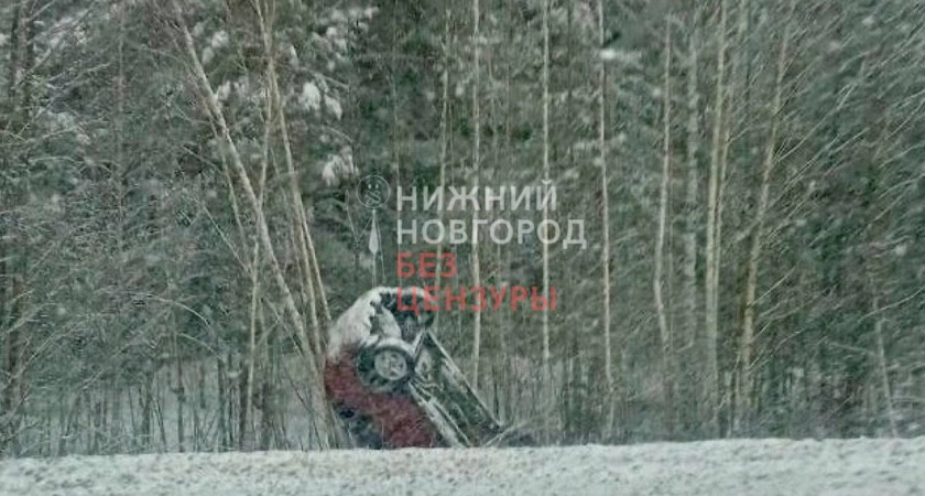 Фото к статье: В районе Выксы легковушка влетела в машину ДПС