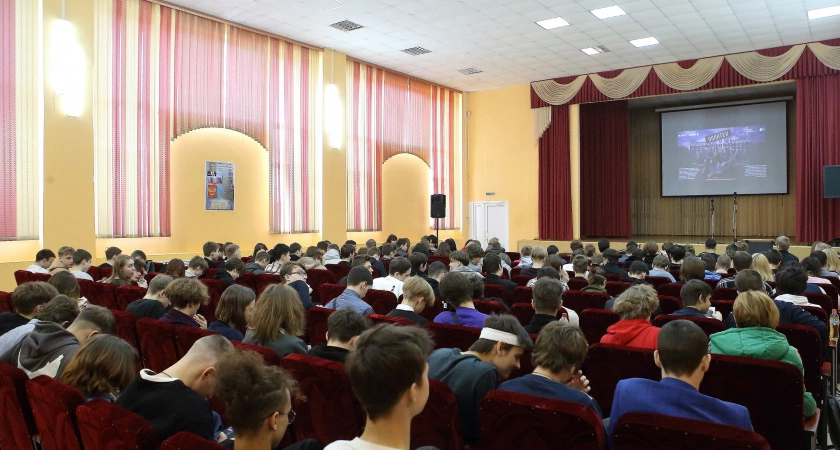 Фото к статье: Путь к успеху начинается с «Политеха»: «Ростелеком» представил нижегородским студентам новый сериал