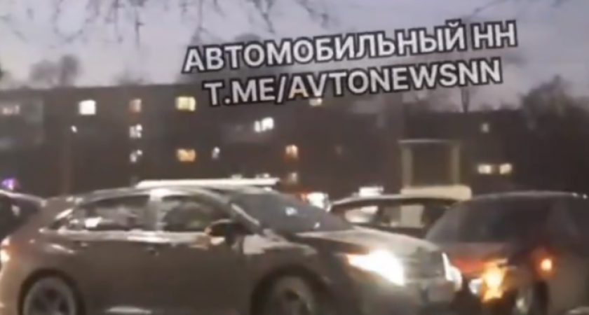 Массовая авария парализовала движение в центре Нижнего Новгорода