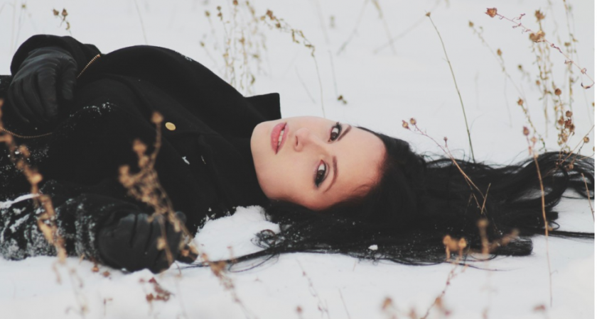 Предновогодние дары Вселенной: знаки зодиака, которых ждут карьерный рост и премия с 23 декабря