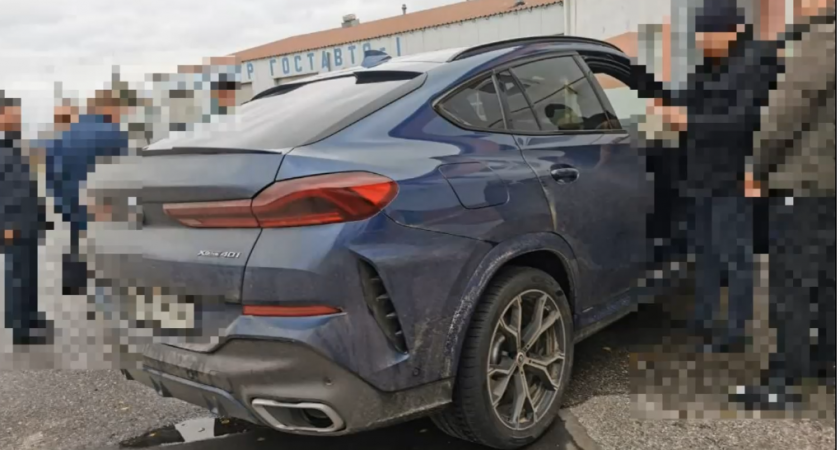 Бизнесмена из Нижнего Новгорода задержали за попытку дать взятку