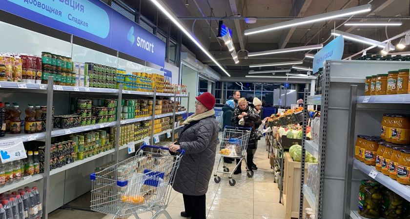 Пенсионеры получают дополнительные 50 000 рублей: у кого-то деньги уже в кармане