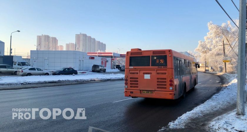 Водителей маршруток в Нижнем Новгороде наказали за разговоры по телефону и игнорирование пассажиров