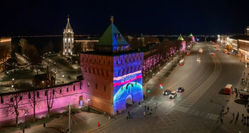 Световая инсталляция украсит Дмитриевскую башню Нижегородского кремля в честь Дня космонавтики