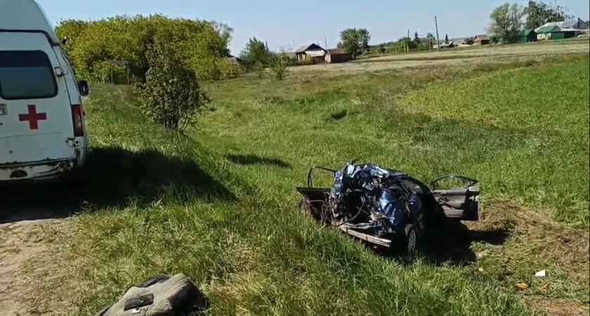 Двое пострадавших и один погибший: в Починковском районе перевернулась Honda
