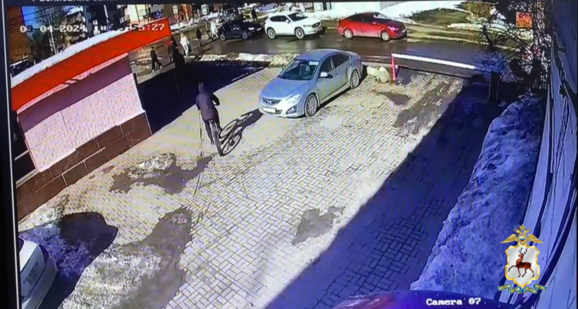 Серийного похитителя курьерских велосипедов задержали в Нижнем Новгороде