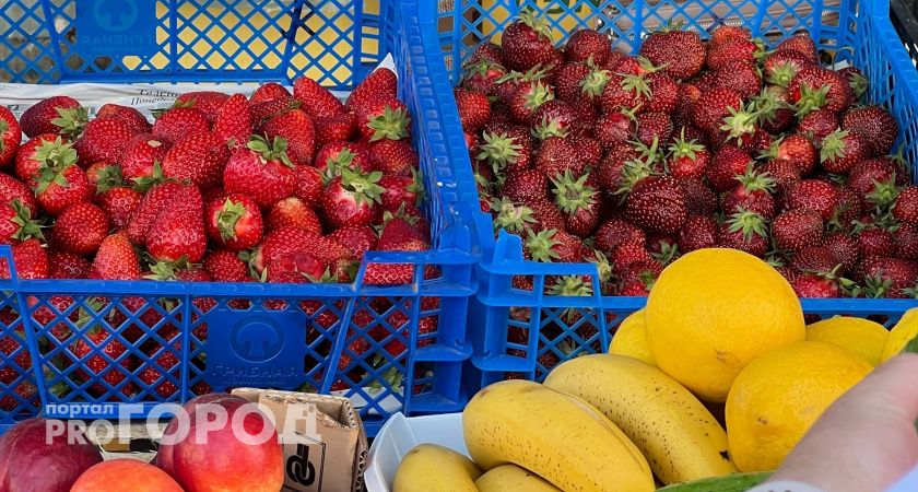 "Ну и юг": туристы рассказали об июльских ценах на фрукты и ягоды в Анапе