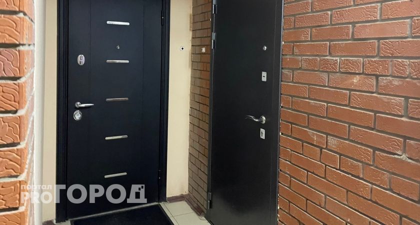 Дзержинские полицейские раскрыли кражу из квартиры местной жительницы