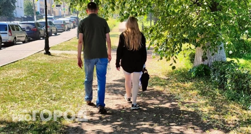 Фото к статье: Не делайте этого при мужчинах: привычка, которая кричит о низком интеллекте женщины