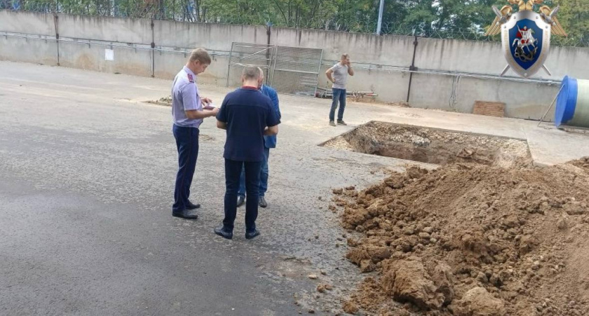 В Нижнем Новгороде расследуют случай на стройке: рабочего засыпало землей