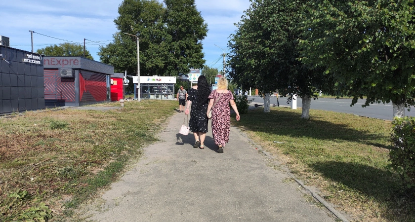 Фото к статье: Только женщина с низким интеллектом выбирает одежду этого цвета