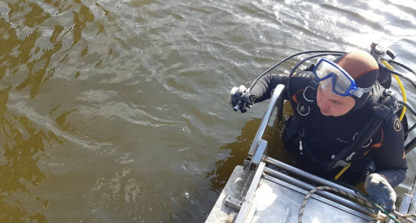 Трагедия на Стригинском мосту: водолазы МЧС извлекли тело погибшего водителя