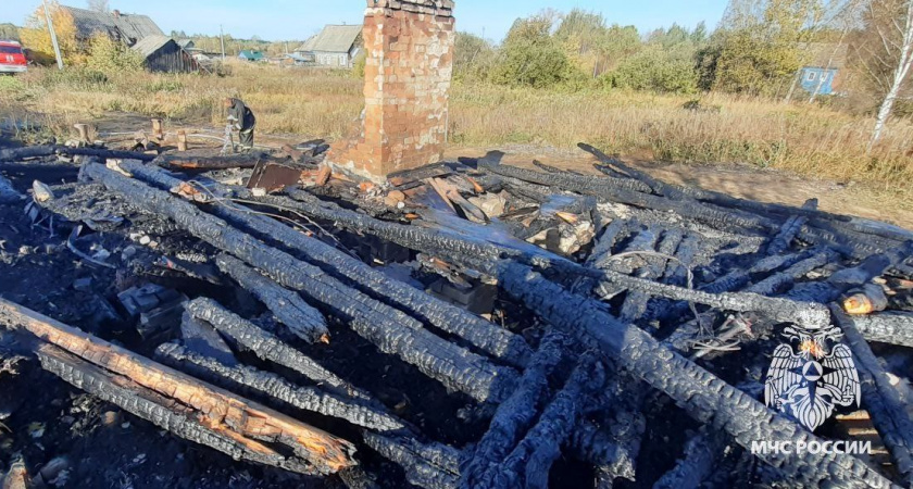 Мужчина погиб при пожаре в Семеновском районе