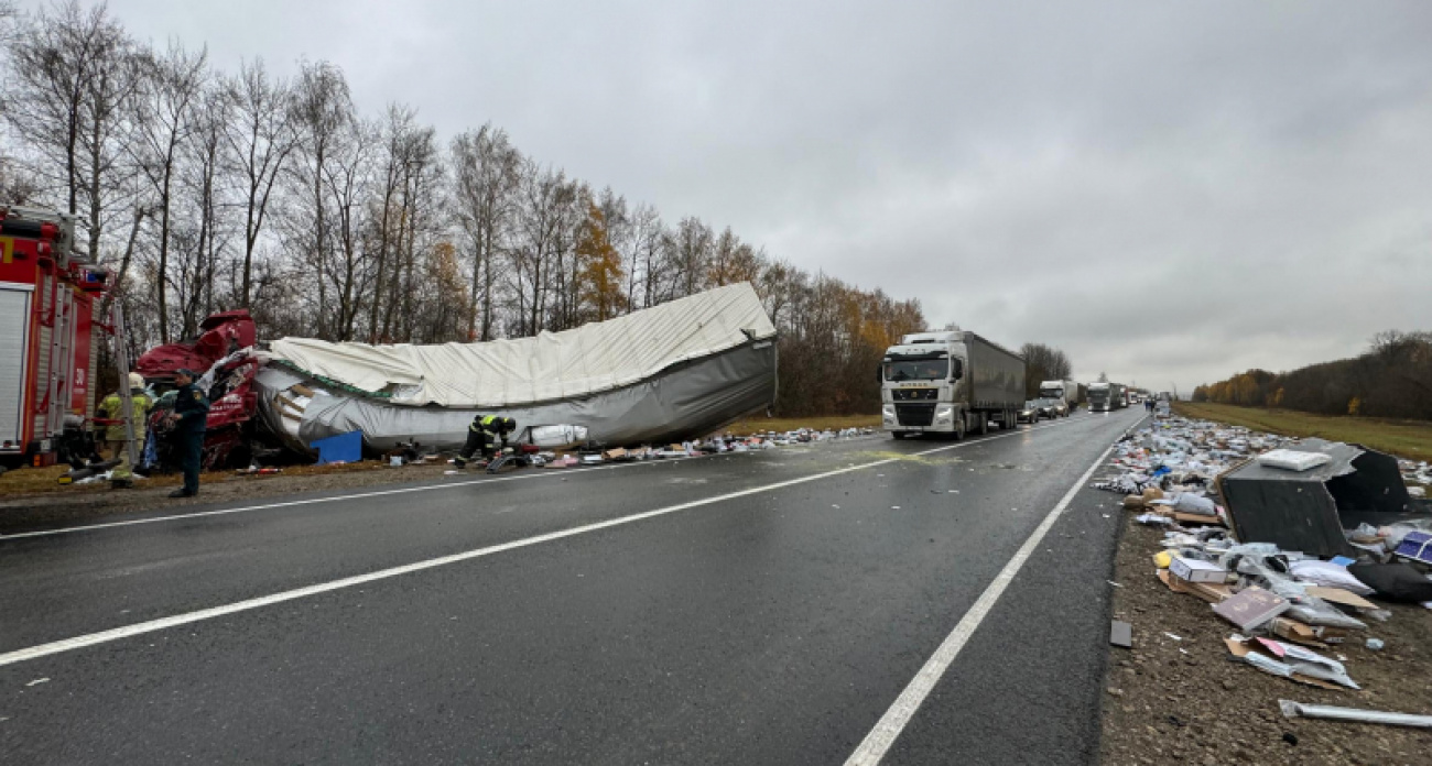 Житель Нижегородской области пострадал в смертельном ДТП на М7 с тремя фурами