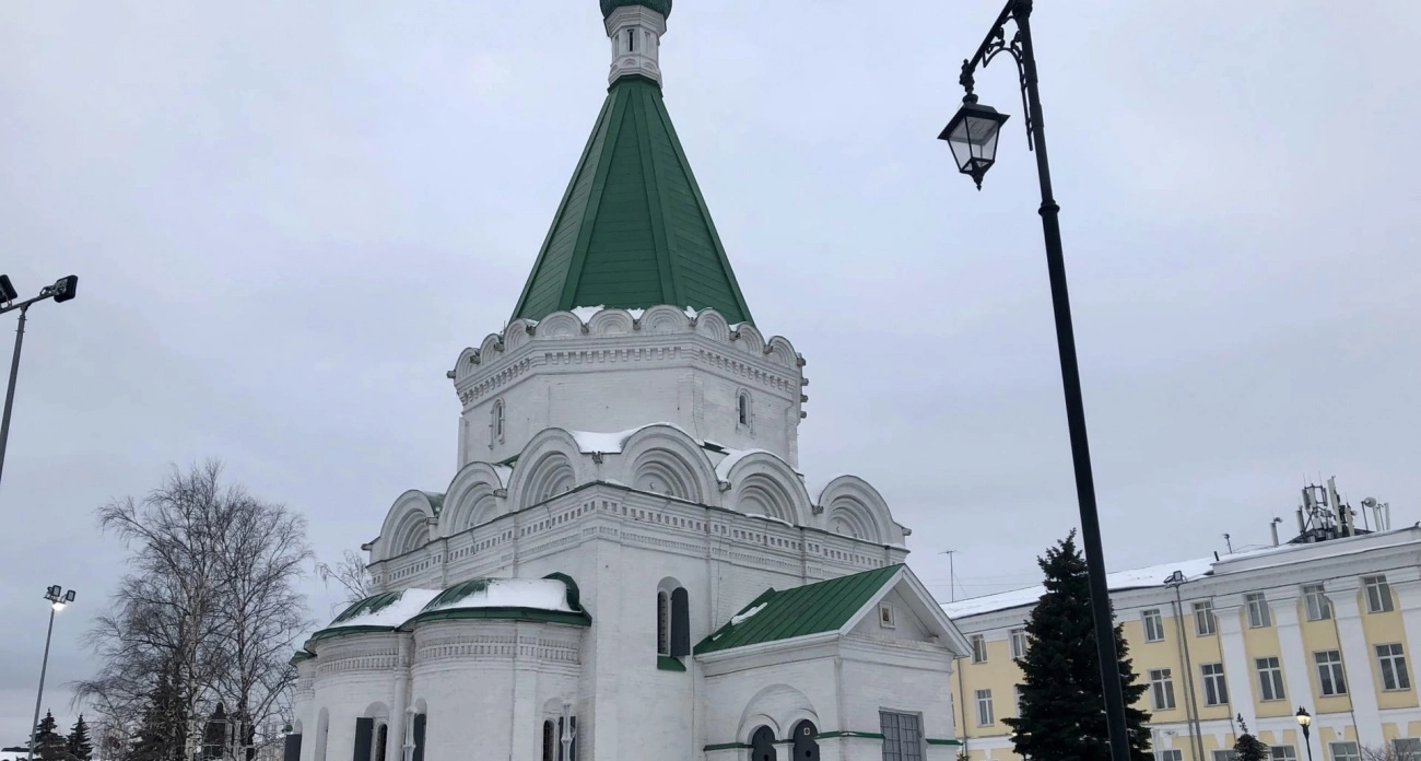 Фото к статье: Колокольный звон и отсутствие парковки: почему заволжане против храма в микрорайоне Пушкинский