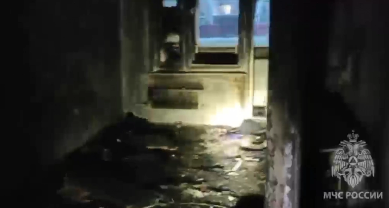Фото к статье: Квартира загорелась на улице Мончегорская в Нижнем Новгороде