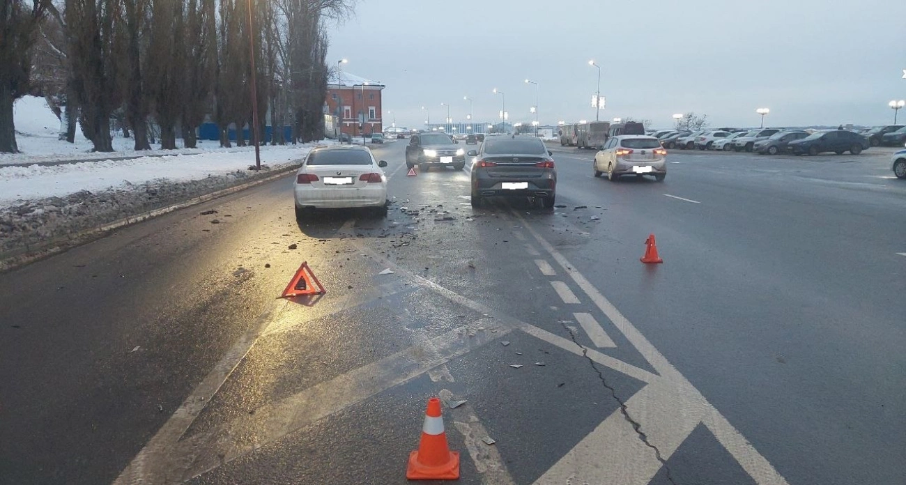 Фото к статье: Ребенок пострадал при столкновении двух иномарок в Нижнем Новгороде
