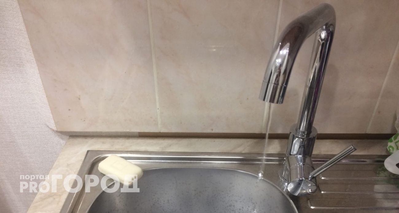 В квартирах нижегородцев из кранов может пойти зеленая вода