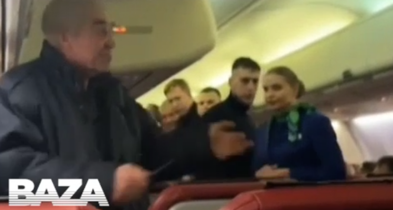 Пассажир рейса Нижний Новгород - Сочи на отказ пересадить его на место у иллюминатора достал нож